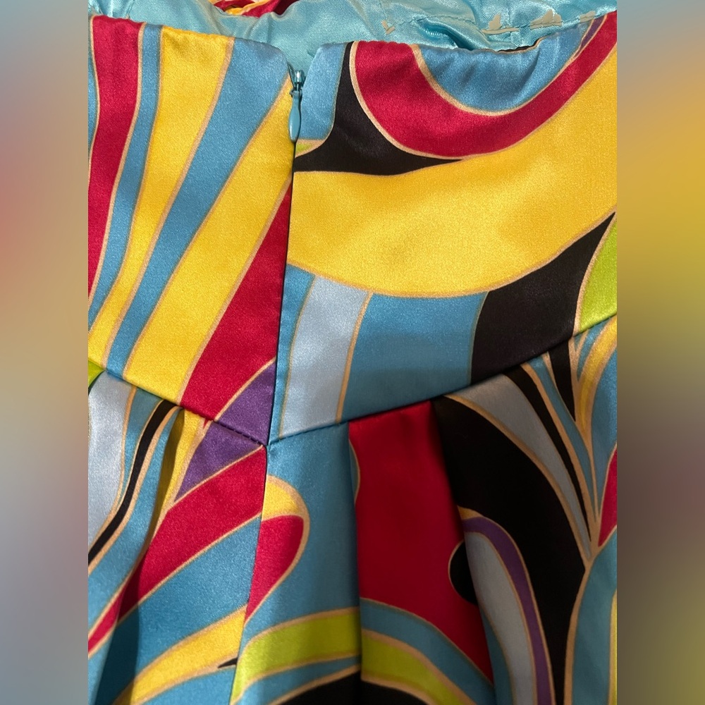 Cache Strapless Dress with Bold Multicolor Pattern - Picture 9 of 9